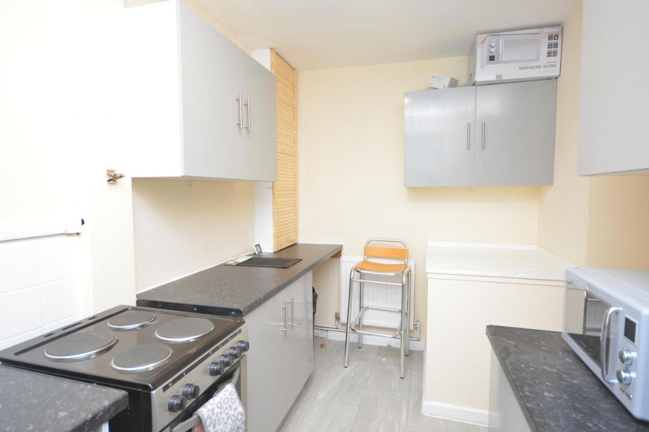 London Zone 1, 3Bedroom Maisonette With A View Kültér fotó